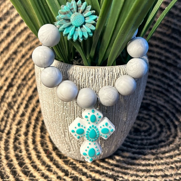 Cross Tumbler Charm - Picture 1 of 2